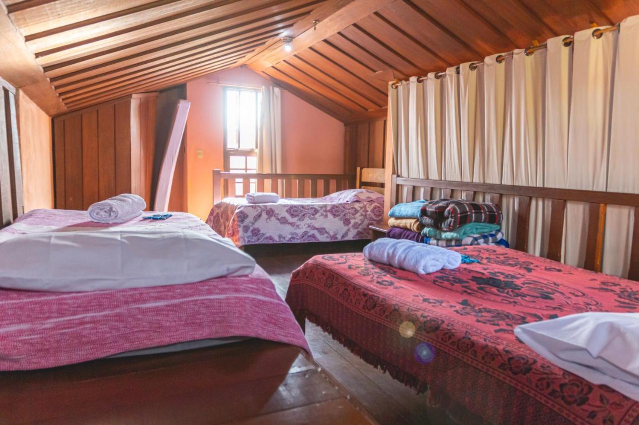 Em Tiradentes, Minas Gerais, Casa Tipica E Espacosa Em Terreno Arborizado المظهر الخارجي الصورة